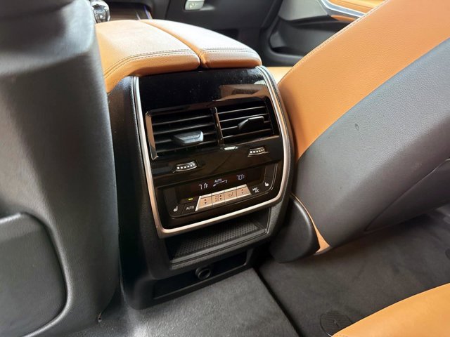 Used 2020 BMW X5 xDrive40i w/ Premium Package image 16