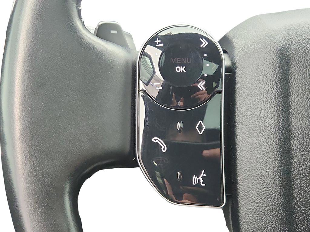 Used 2020 Land Rover Discovery HSE image 35