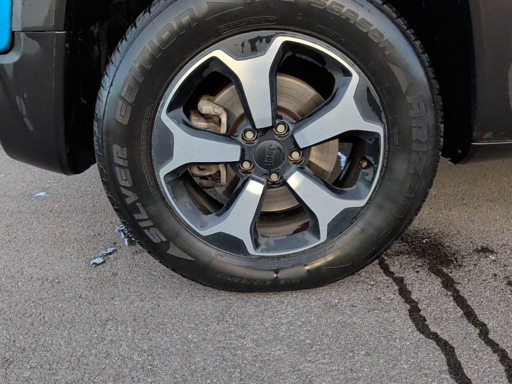 Used 2020 Jeep Renegade Trailhawk w/ Cold Weather Group image 9