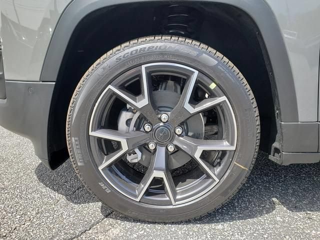 New 2026 Jeep Cherokee Overland w/ Advanced Pro Tech Group AWD/4WD image 12