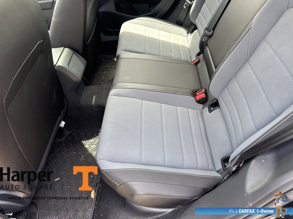 Used 2025 Volkswagen Jetta SE w/ Sunroof Package FWD image 10