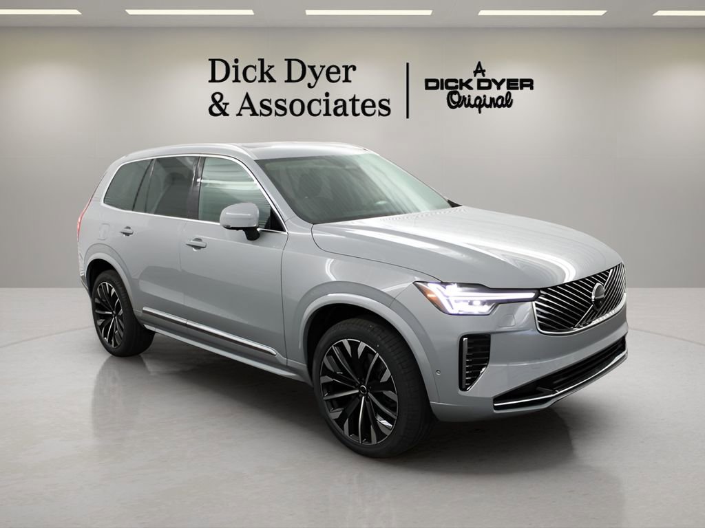 New 2025 Volvo XC90 T8 Plus w/ Protection Package Premier