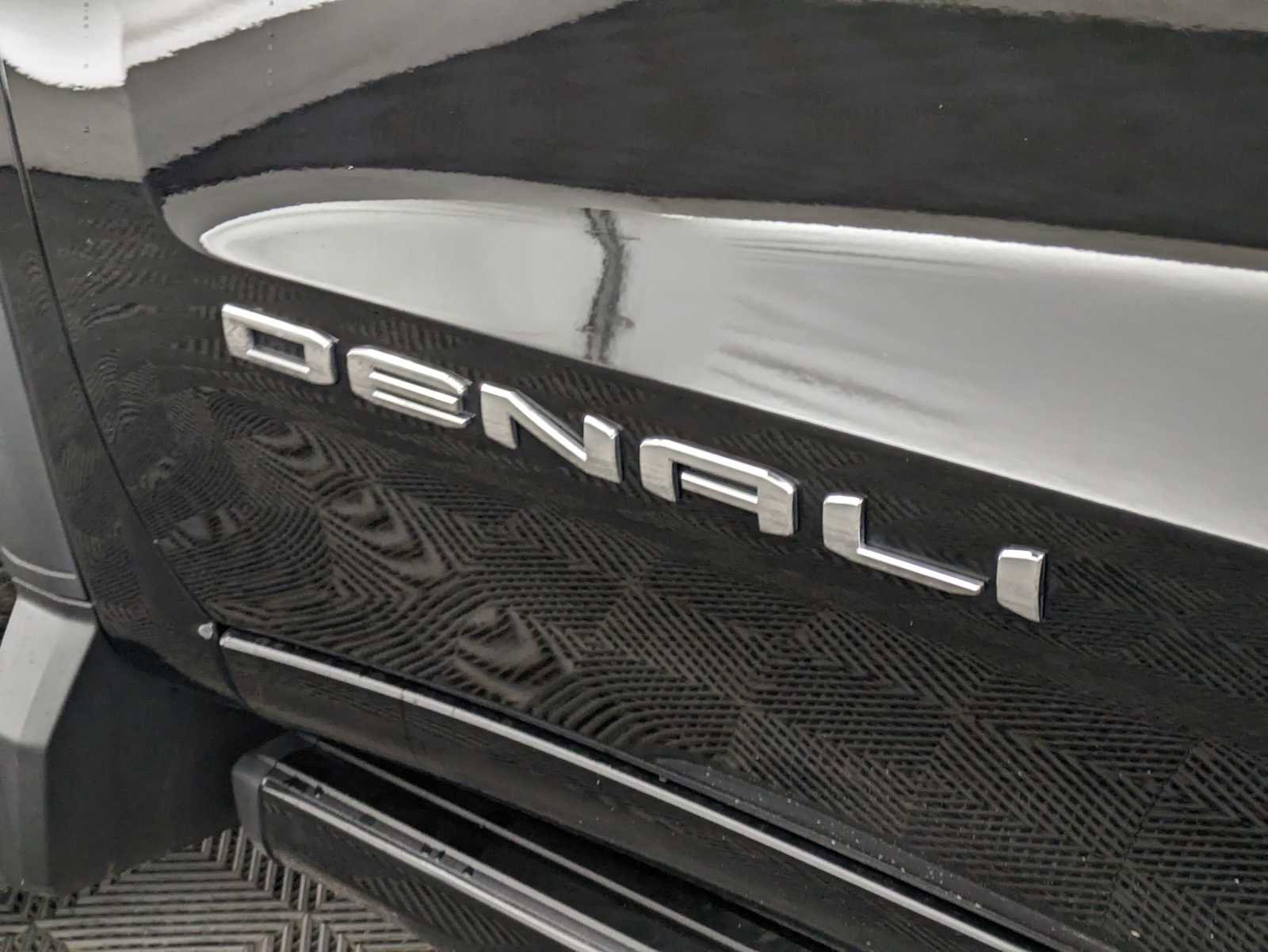 Used 2024 GMC Sierra 1500 Denali w/ Denali Reserve Package image 11