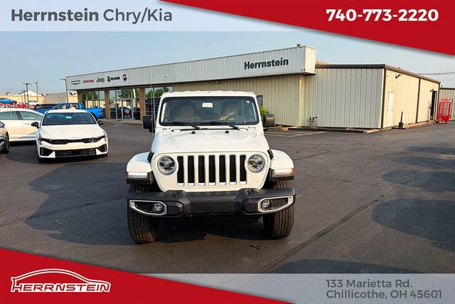 Used 2022 Jeep Wrangler Unlimited Sahara w/ LED Lighting Group AWD/4WD image 2