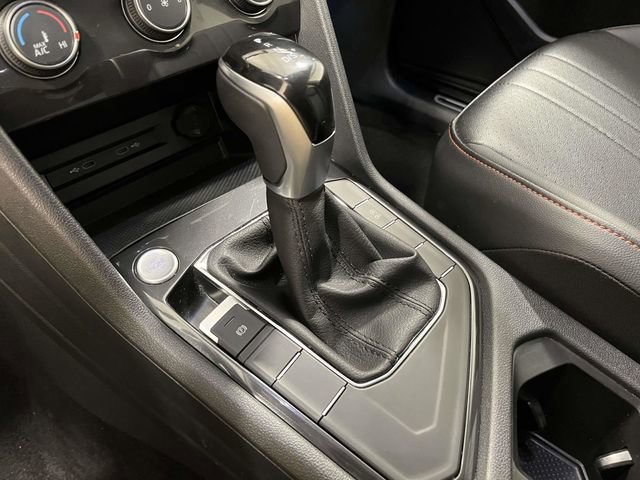 Used 2024 Volkswagen Tiguan Wolfsburg Edition image 24