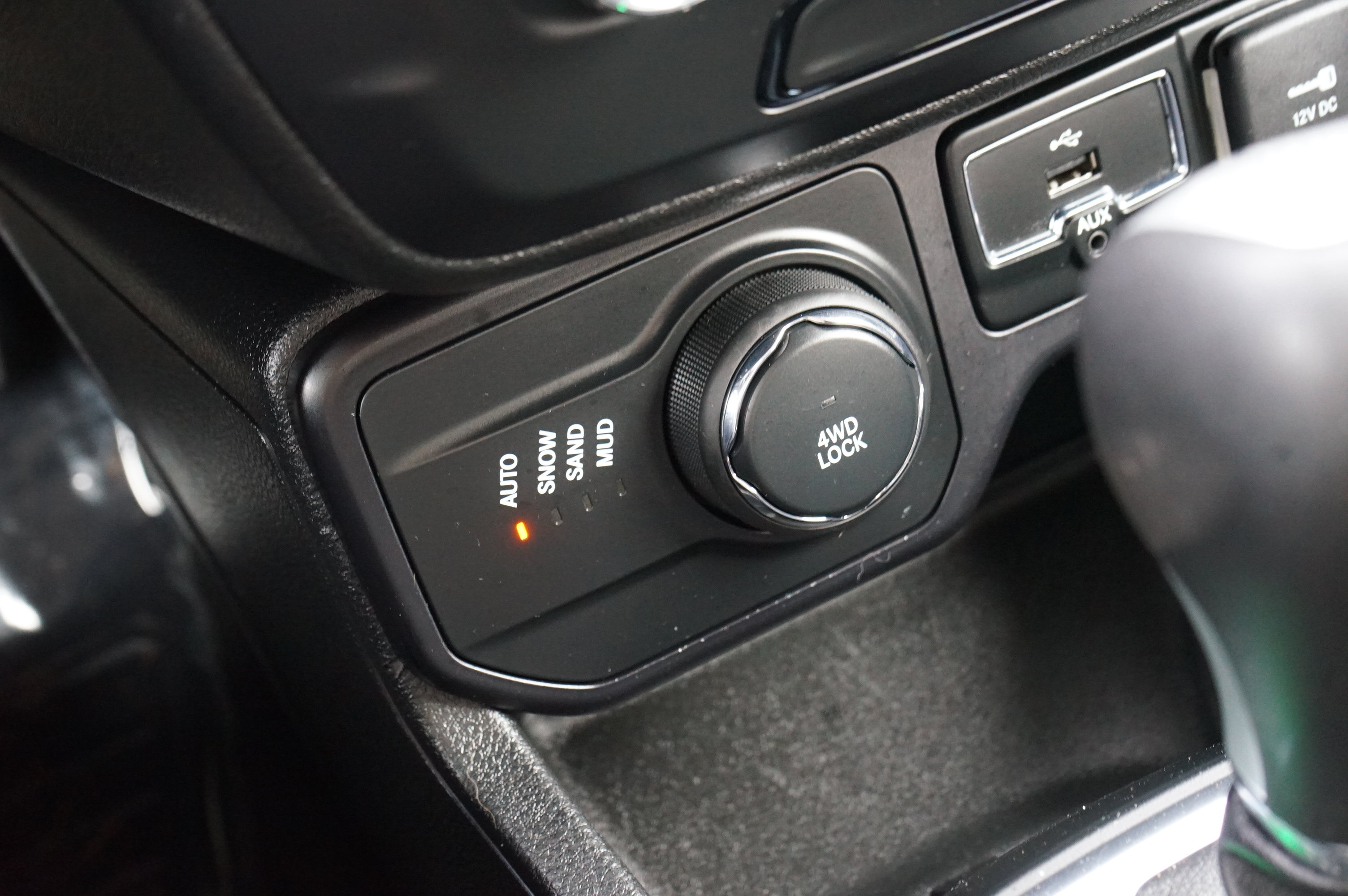 Used 2018 Jeep Renegade Sport w/ Power & Air Group AWD/4WD image 23