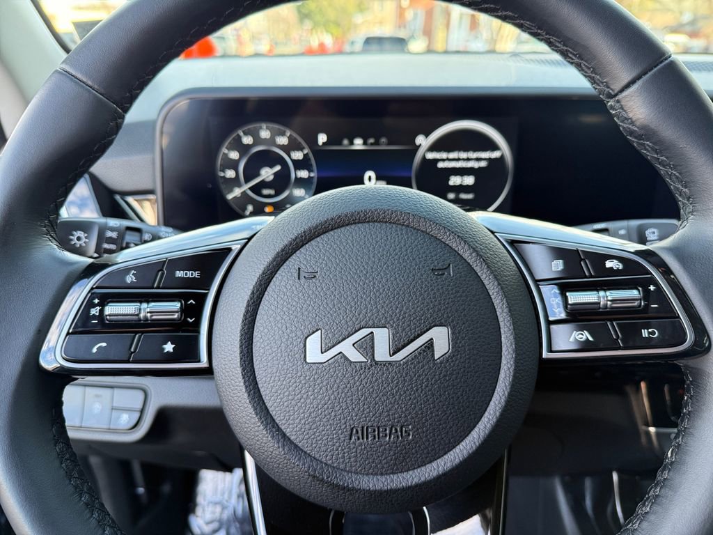 Certified 2024 Kia Seltos S image 21