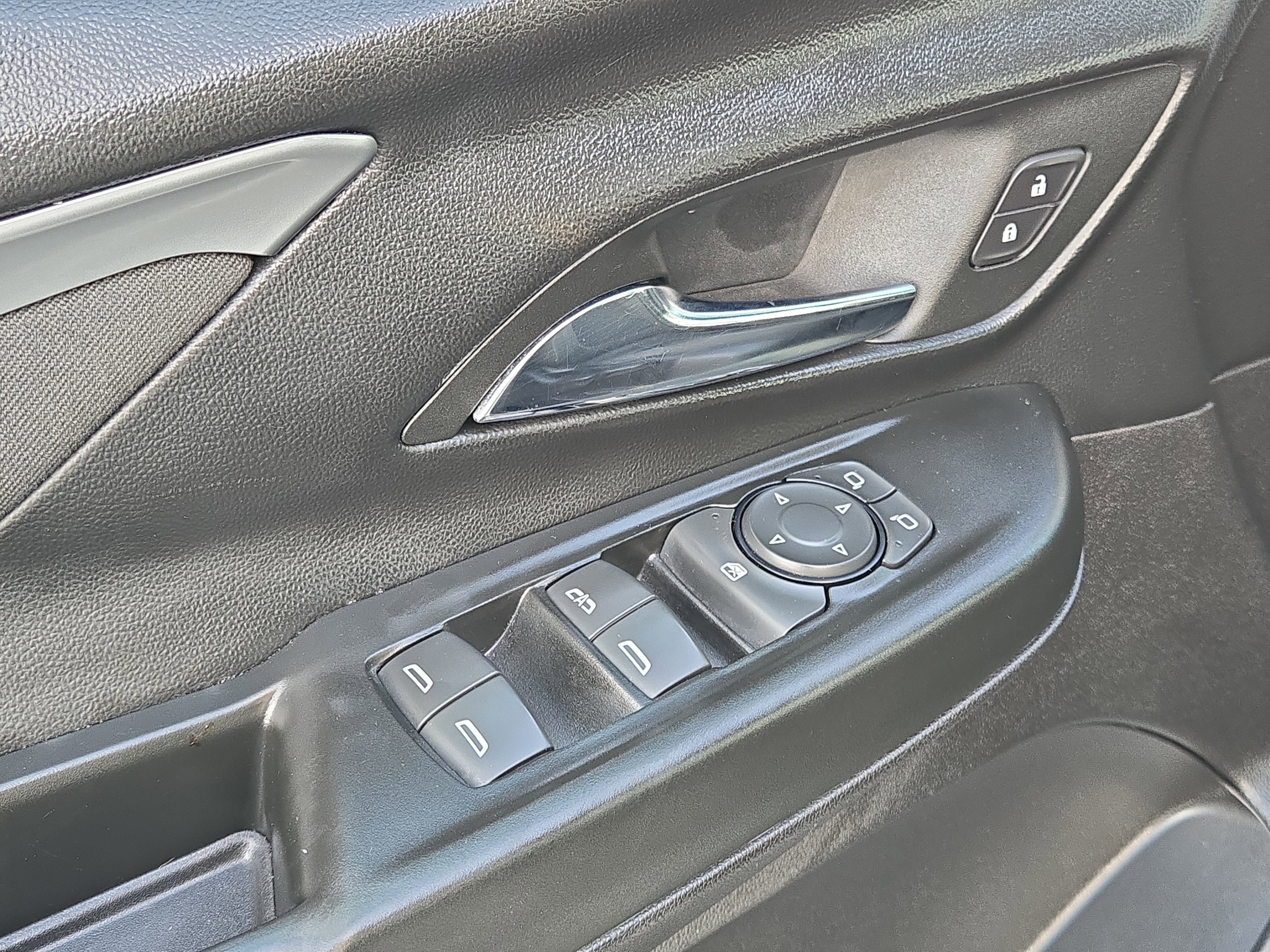 Used 2023 Chevrolet Bolt LT w/ Driver Confidence Package FWD image 22