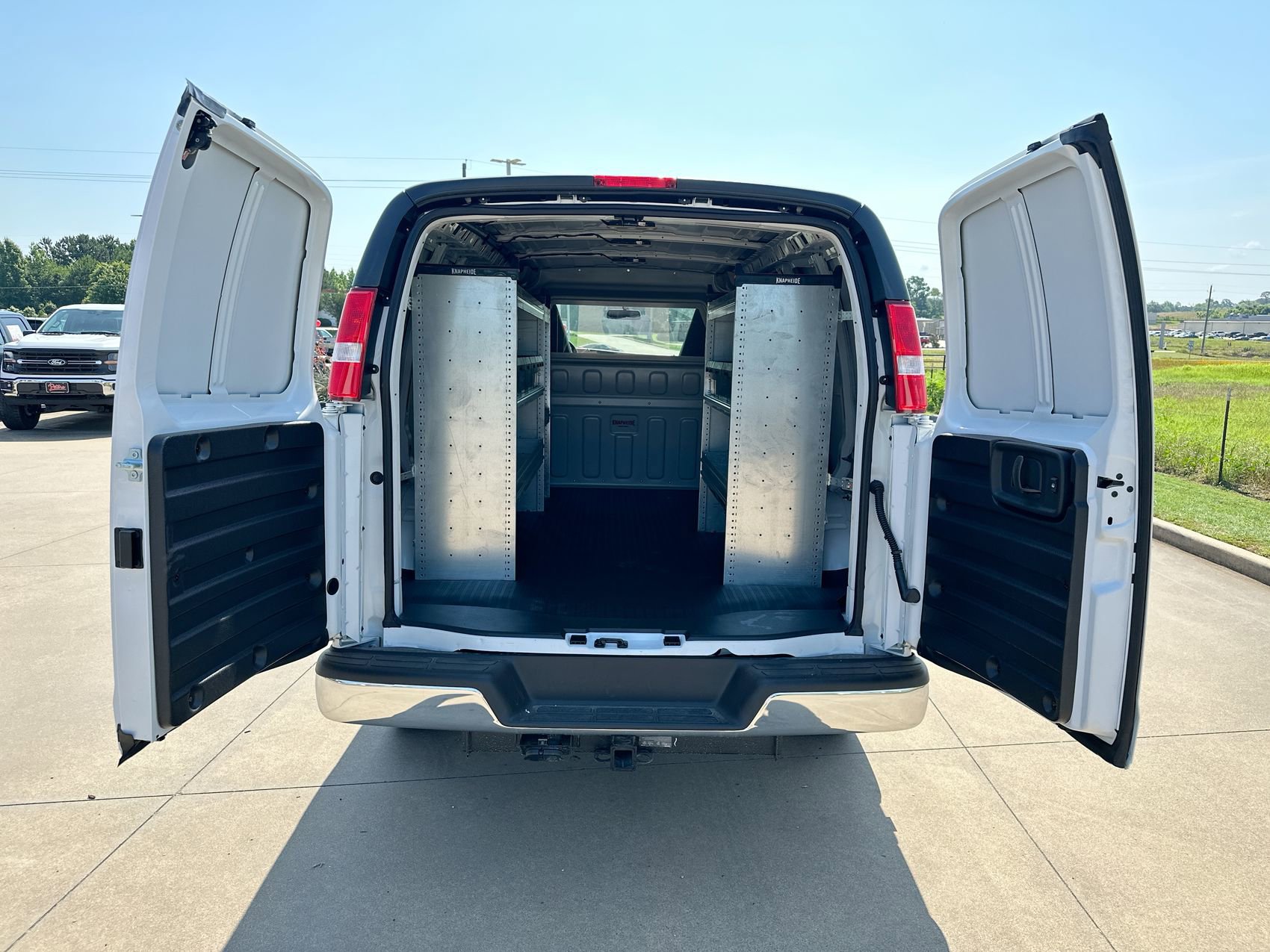 New 2026 Chevrolet Express 2500 w/ Driver Convenience Package RWD image 20
