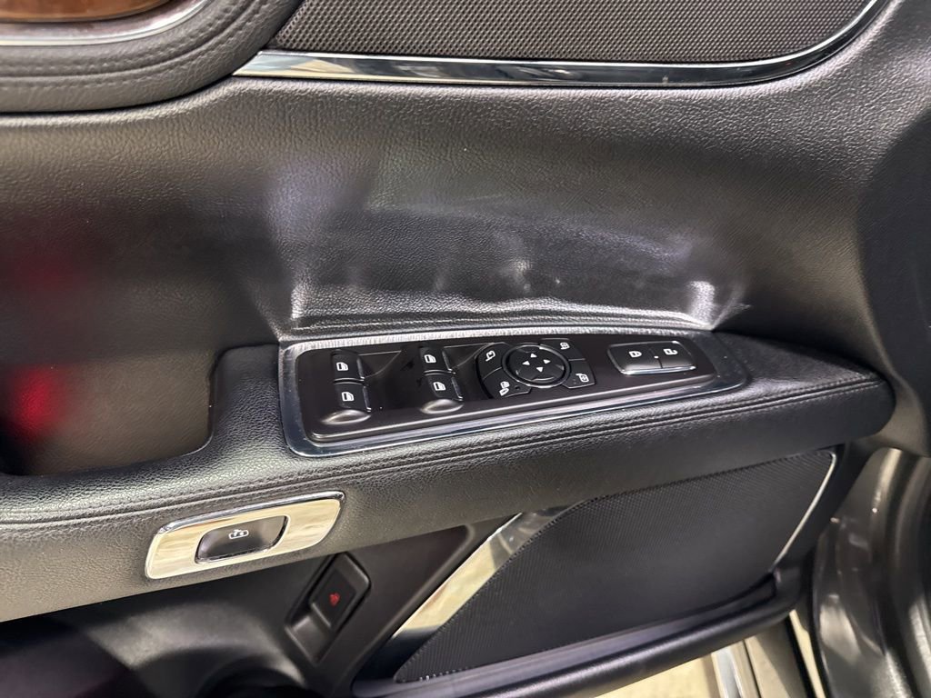 Used 2017 Lincoln Continental Reserve AWD/4WD image 35