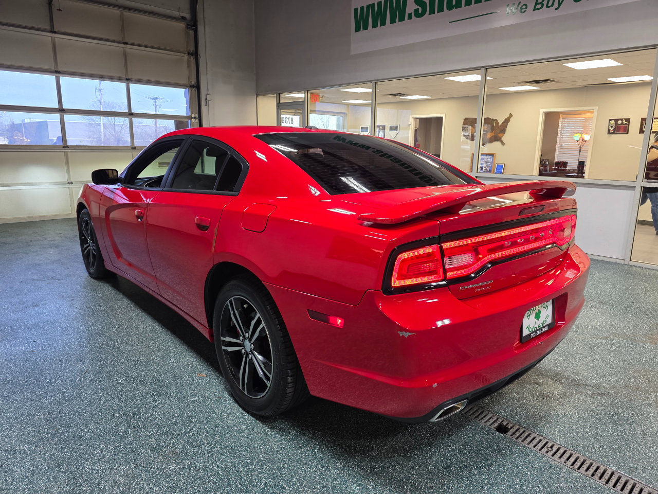 Used 2014 Dodge Charger SXT image 9