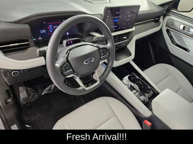 Used 2026 Ford Explorer Platinum w/ LUX Leather Package AWD/4WD image 12