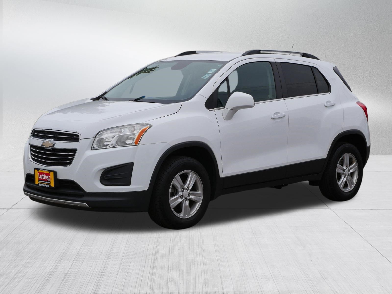 Used 2016 Chevrolet Trax LT w/ LT Convenience Package AWD/4WD image 3