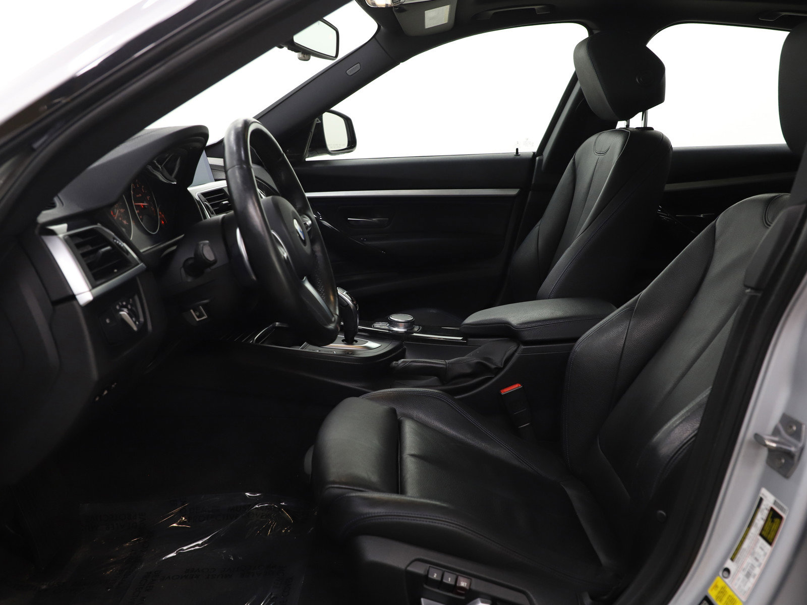 Used 2019 BMW 330i Gran Turismo xDrive w/ M Sport Package image 16