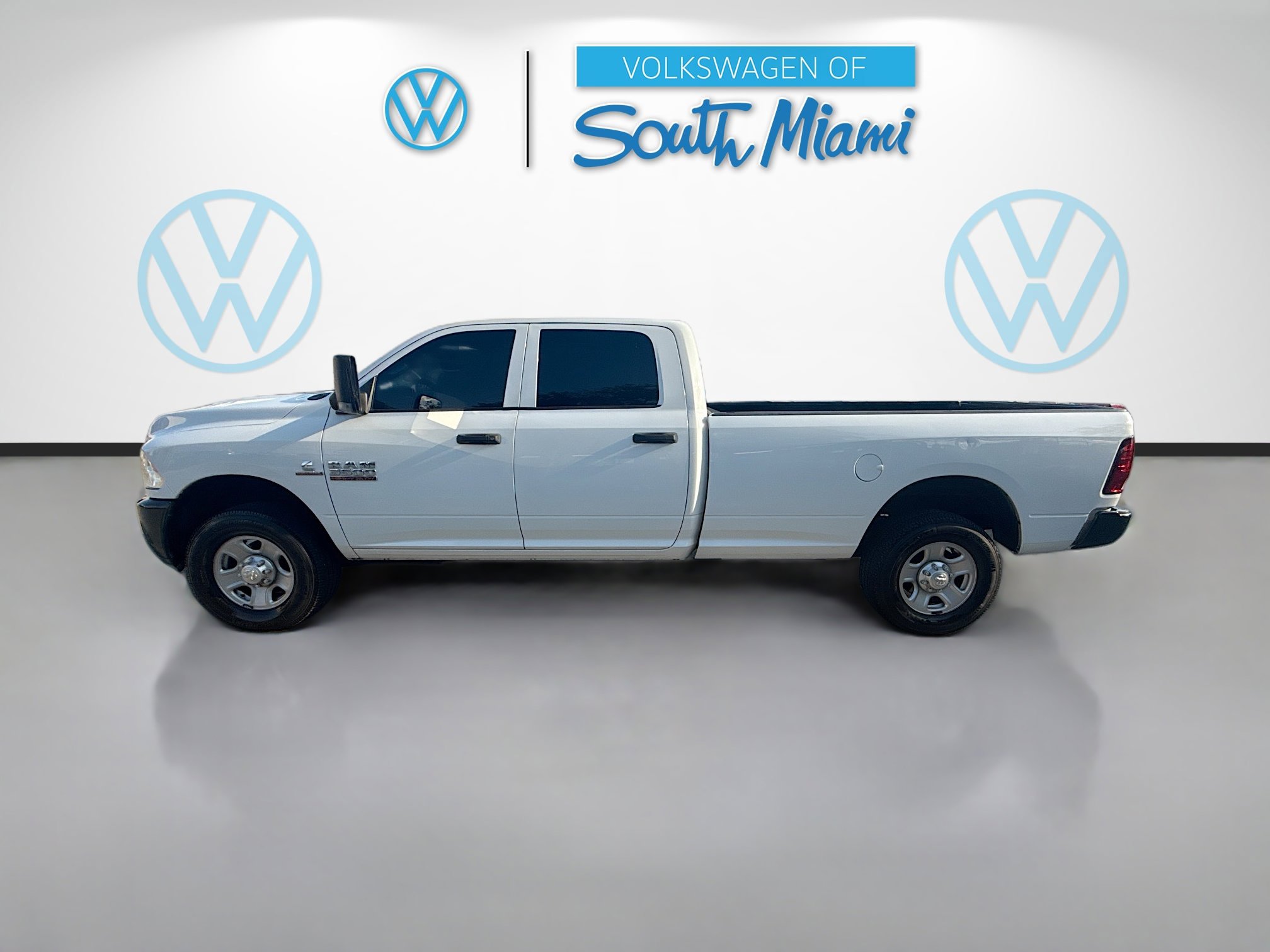Used 2018 RAM 3500 Tradesman w/ Protection Group image 4
