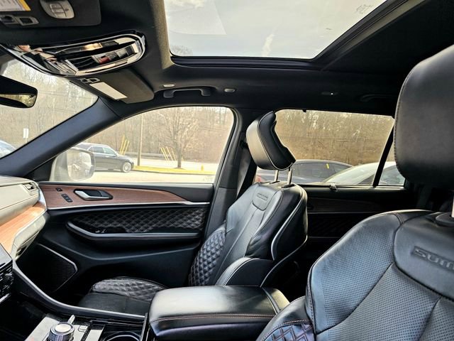 Used 2021 Jeep Grand Cherokee L Summit w/ Luxury Tech Group V image 8