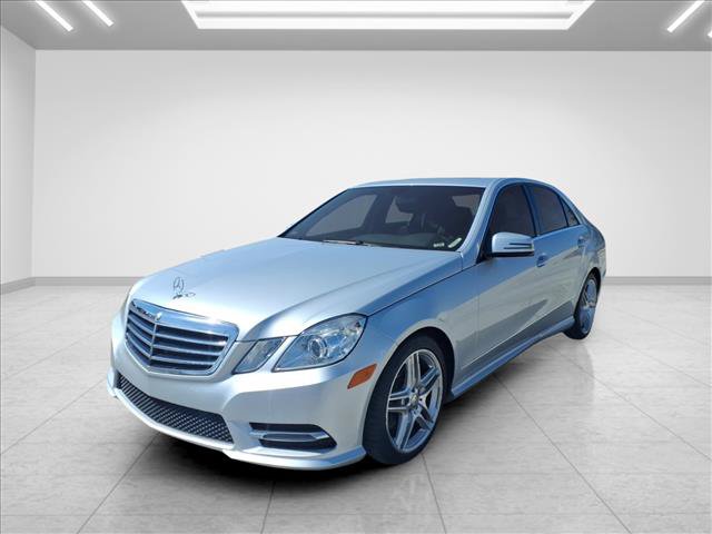 Used 2013 Mercedes-Benz E 350 4MATIC Sedan image 5