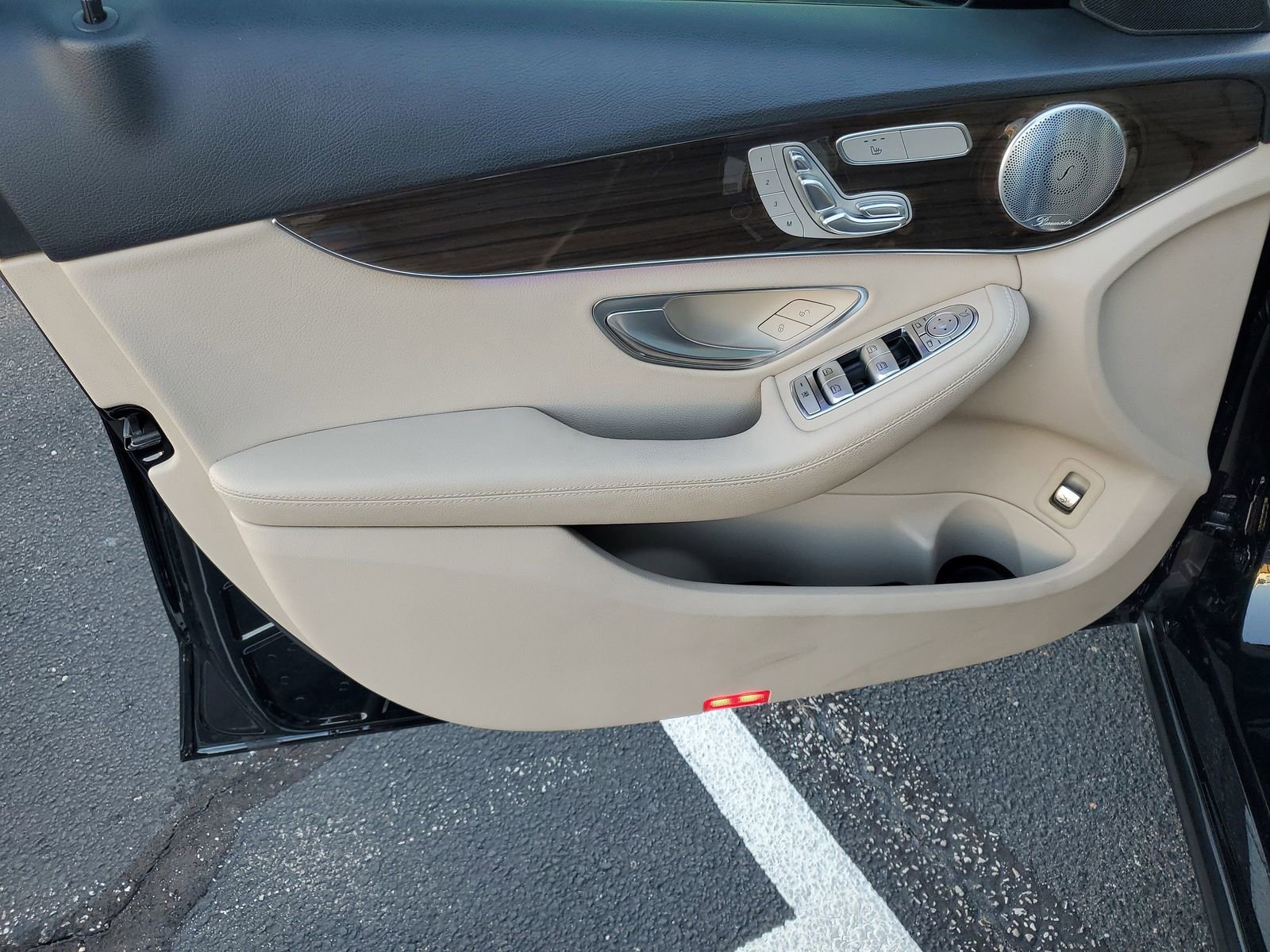 Used 2021 Mercedes-Benz C 300 Sedan w/ Premium Package image 7