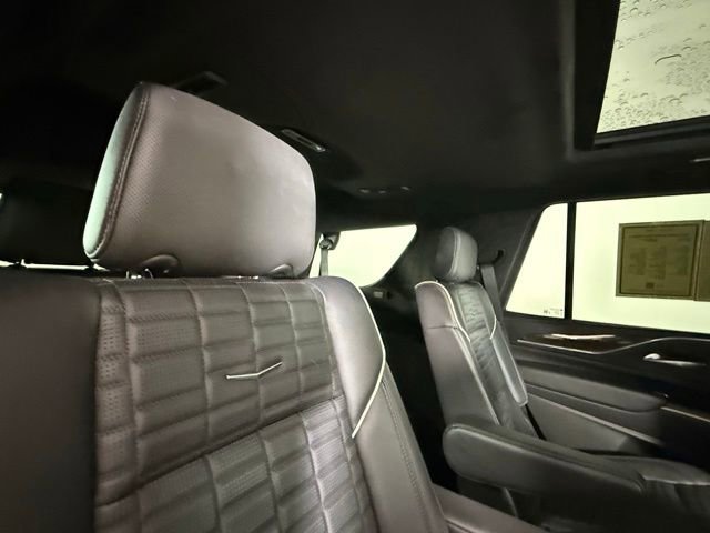 Certified 2024 Cadillac Escalade Sport Platinum w/ LPO, ONYX Package AWD/4WD image 27