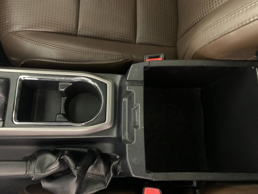 Used 2016 Toyota Tacoma Limited w/ Towing Package image 29