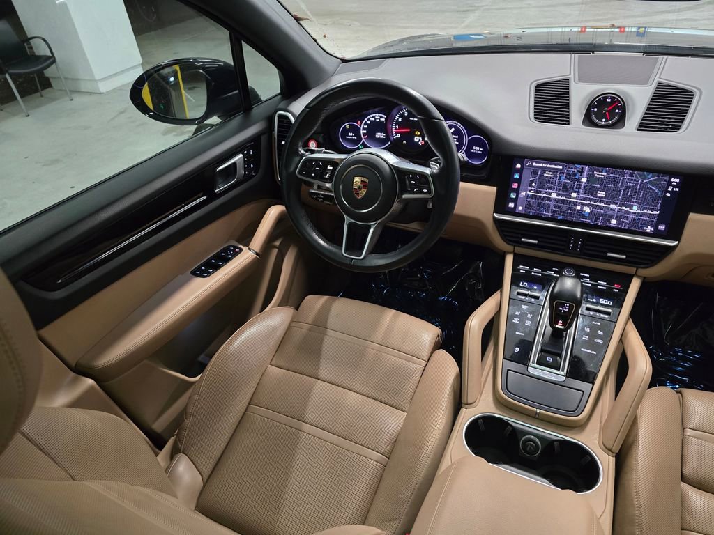 Used 2023 Porsche Cayenne image 35