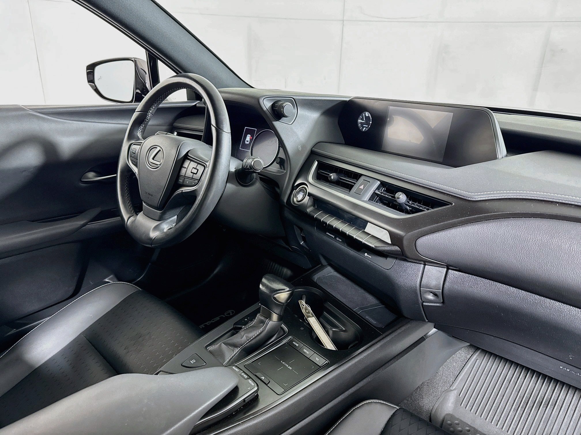 Used 2021 Lexus UX 200 w/ Accessory Package (Z2) FWD image 26