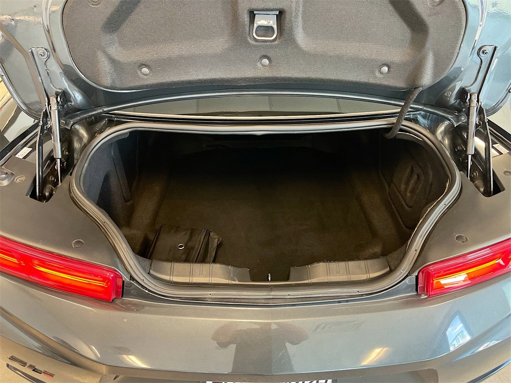 Used 2018 Chevrolet Camaro ZL1 image 26