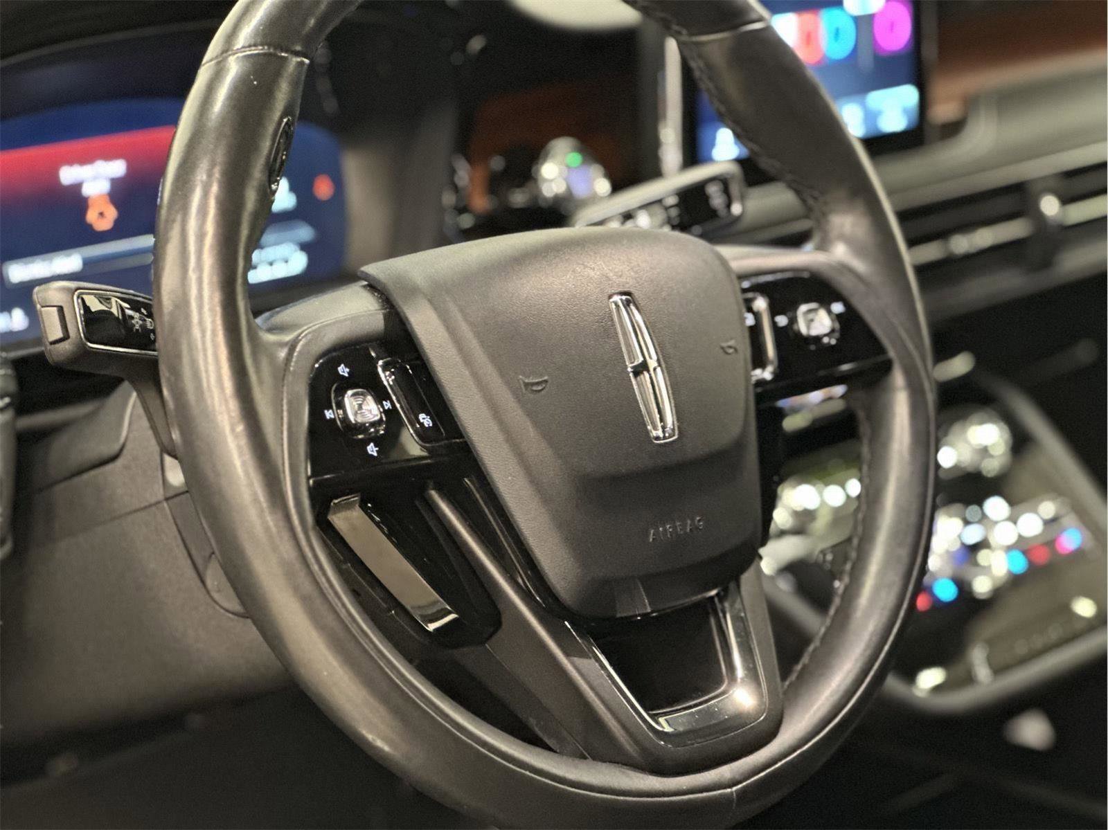 Used 2022 Lincoln Corsair Reserve w/ Equipment Group 201A image 16