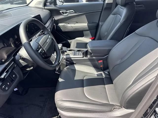 New 2026 Kia Sportage EX FWD image 8