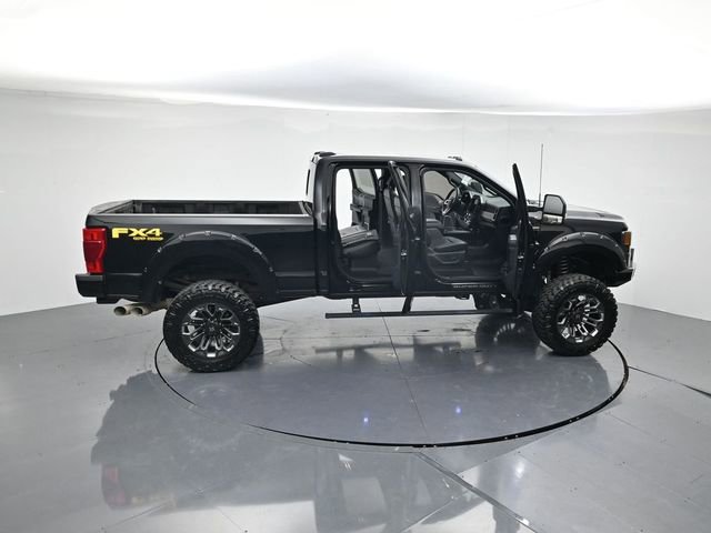 Used 2022 Ford F250 Lariat w/ Black Appearance Package image 45