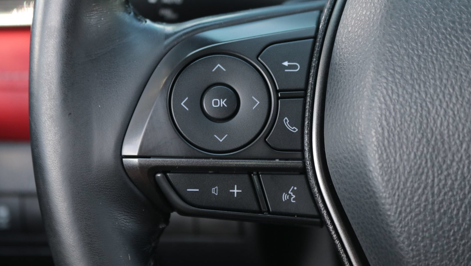 Used 2021 Toyota Camry XSE FWD image 19