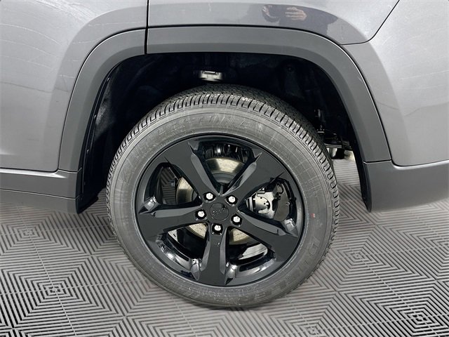 New 2025 Jeep Grand Cherokee 4WD image 16