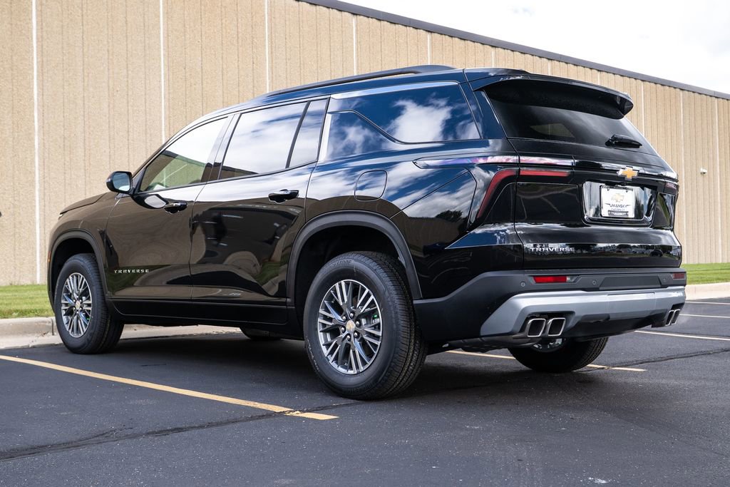 New 2026 Chevrolet Traverse LT image 5
