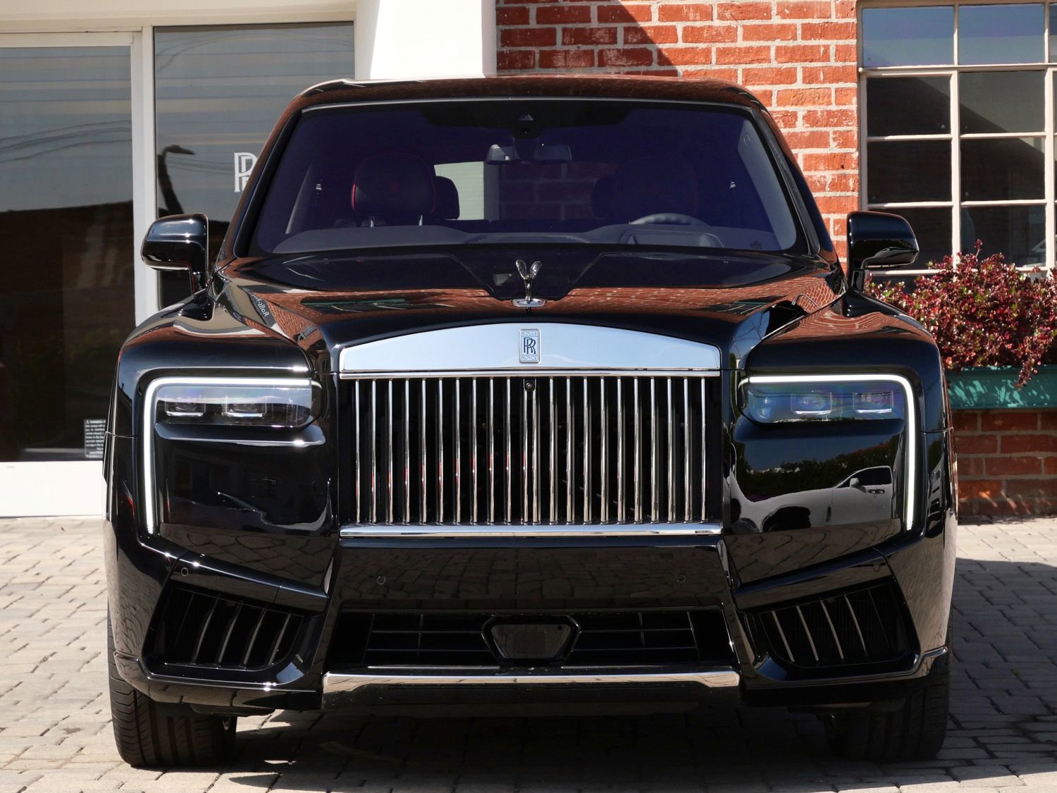 New 2025 Rolls-Royce Cullinan image 5
