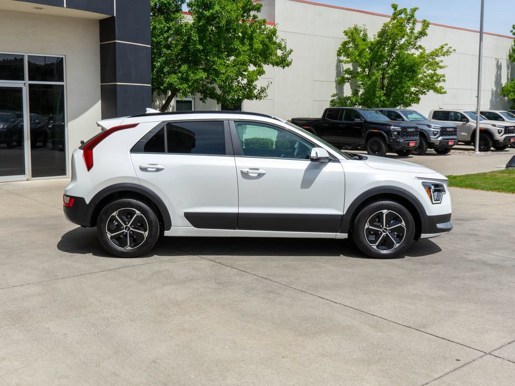 New 2026 Kia Niro EX FWD image 8