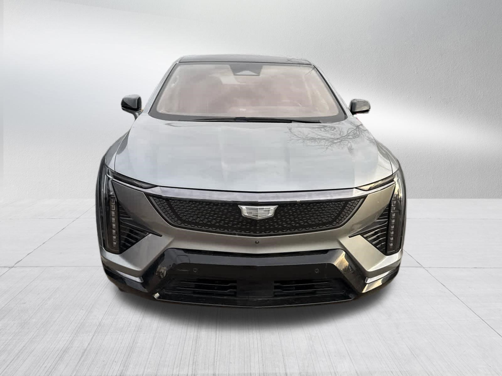 Used 2025 Cadillac Optiq Sport 2 w/ LPO, Floor Liner Package image 2