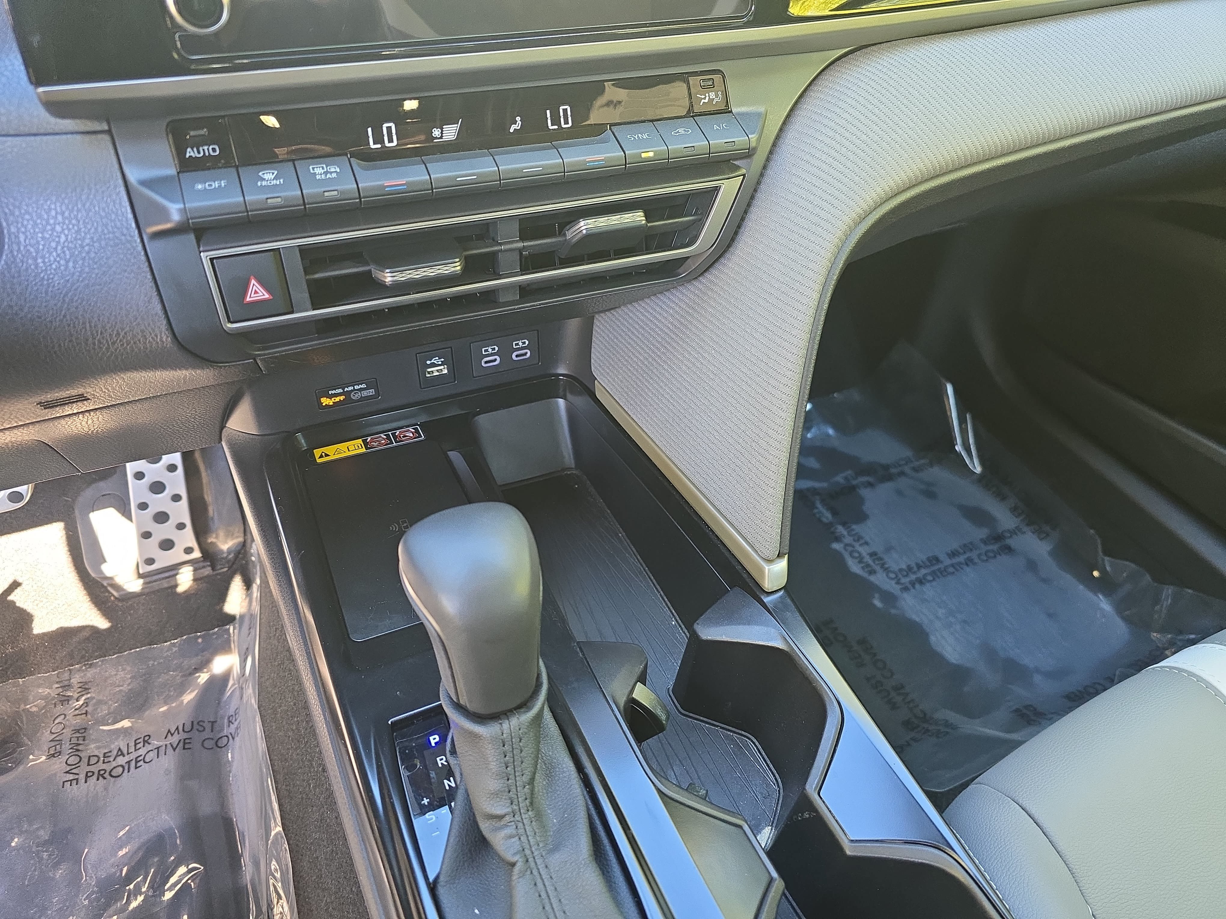 Used 2026 Toyota Camry SE w/ Convenience Package FWD image 22