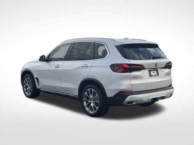 New 2026 BMW X5 xDrive40i w/ Premium Package image 8