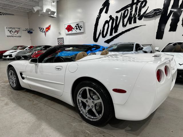 Used 2004 Chevrolet Corvette Convertible RWD image 18