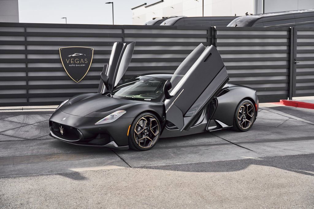 Used 2024 Maserati MC20 Coupe image 5