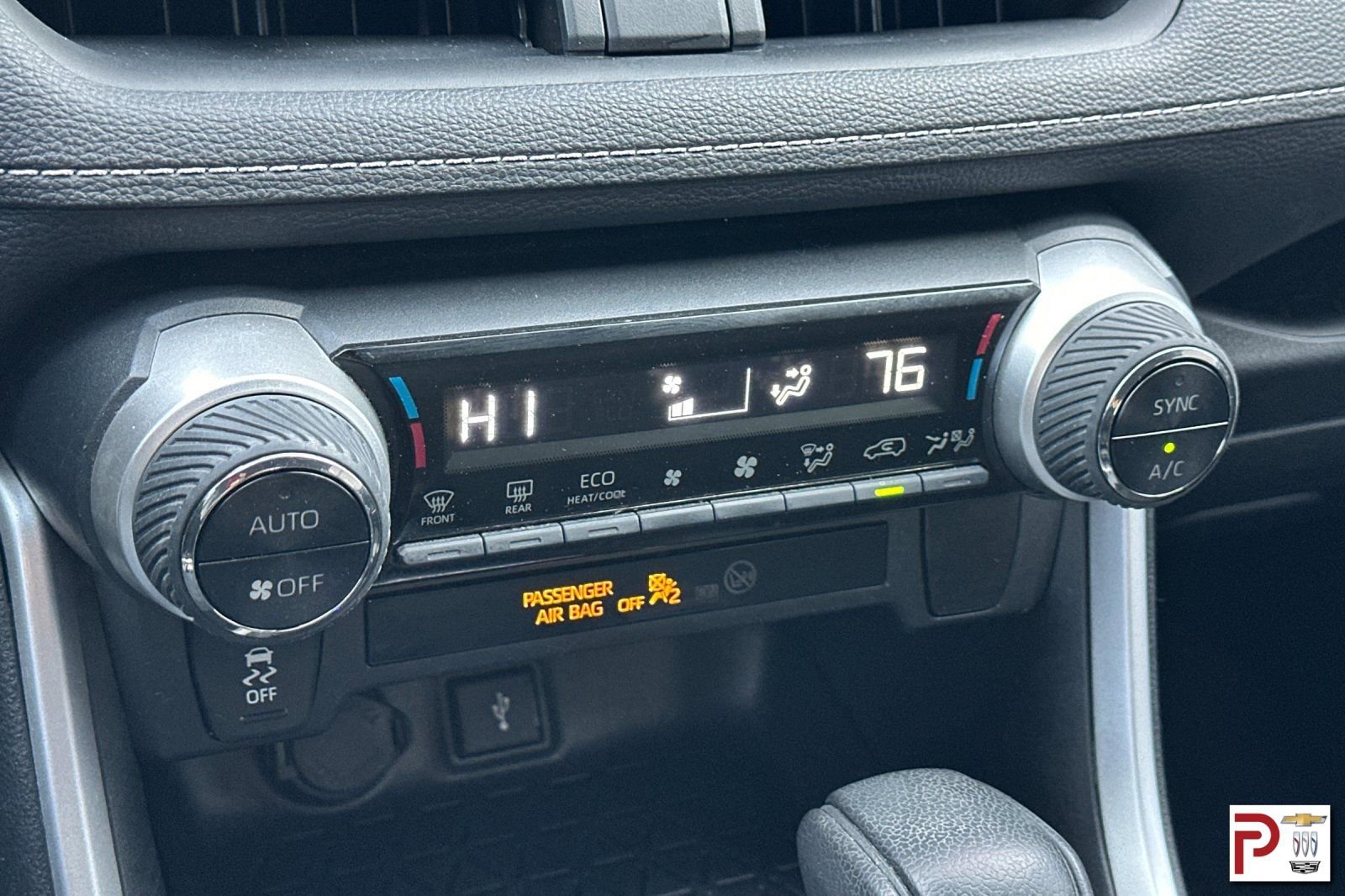 Used 2021 Toyota RAV4 LE image 24