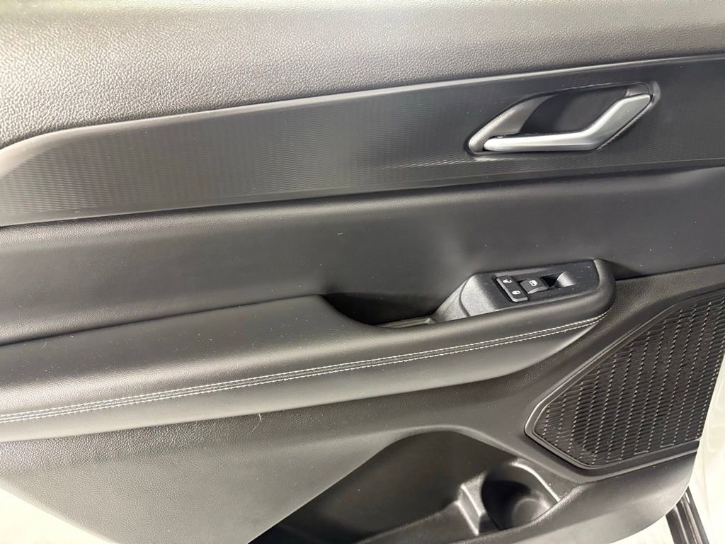 Used 2023 Jeep Grand Cherokee L Laredo AWD/4WD image 38