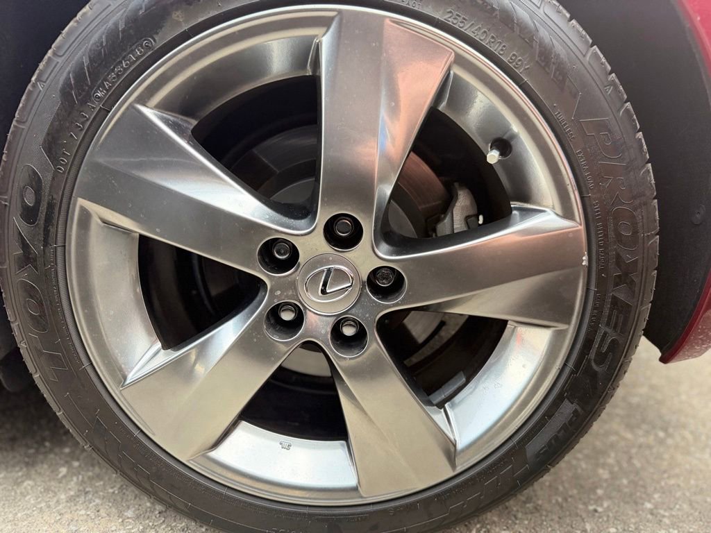 Used 2011 Lexus IS 250C w/ Luxury Pkg RWD image 18