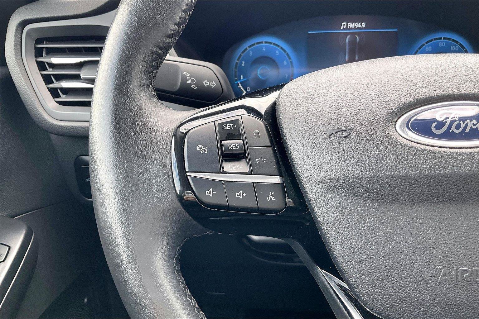 Used 2024 Ford Escape Platinum AWD/4WD image 18