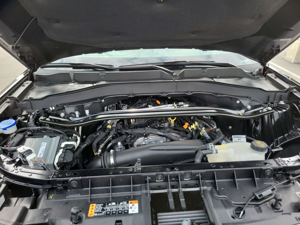Used 2025 Ford Explorer ST-Line RWD image 27
