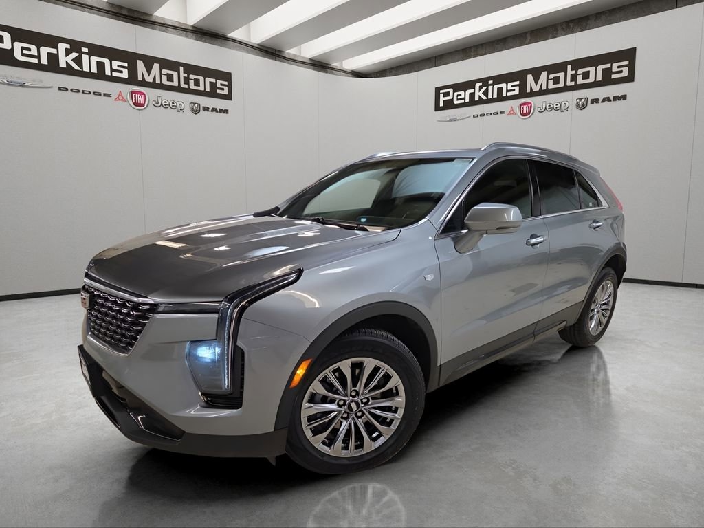 Used 2024 Cadillac XT4 Premium Luxury image 1