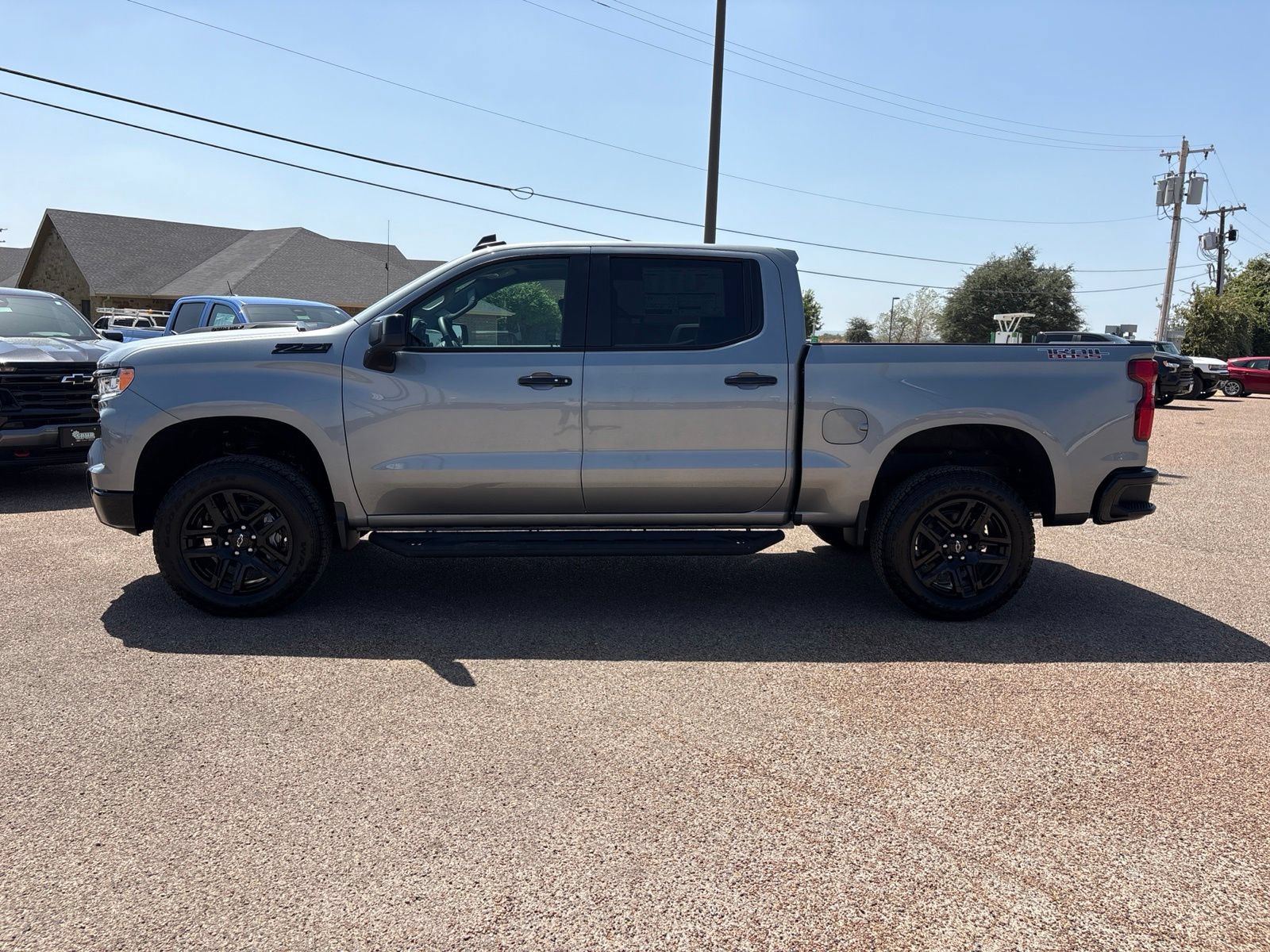 New 2026 Chevrolet Silverado 1500 LT Trail Boss w/ LPO, Dark Essentials Package AWD/4WD image 2