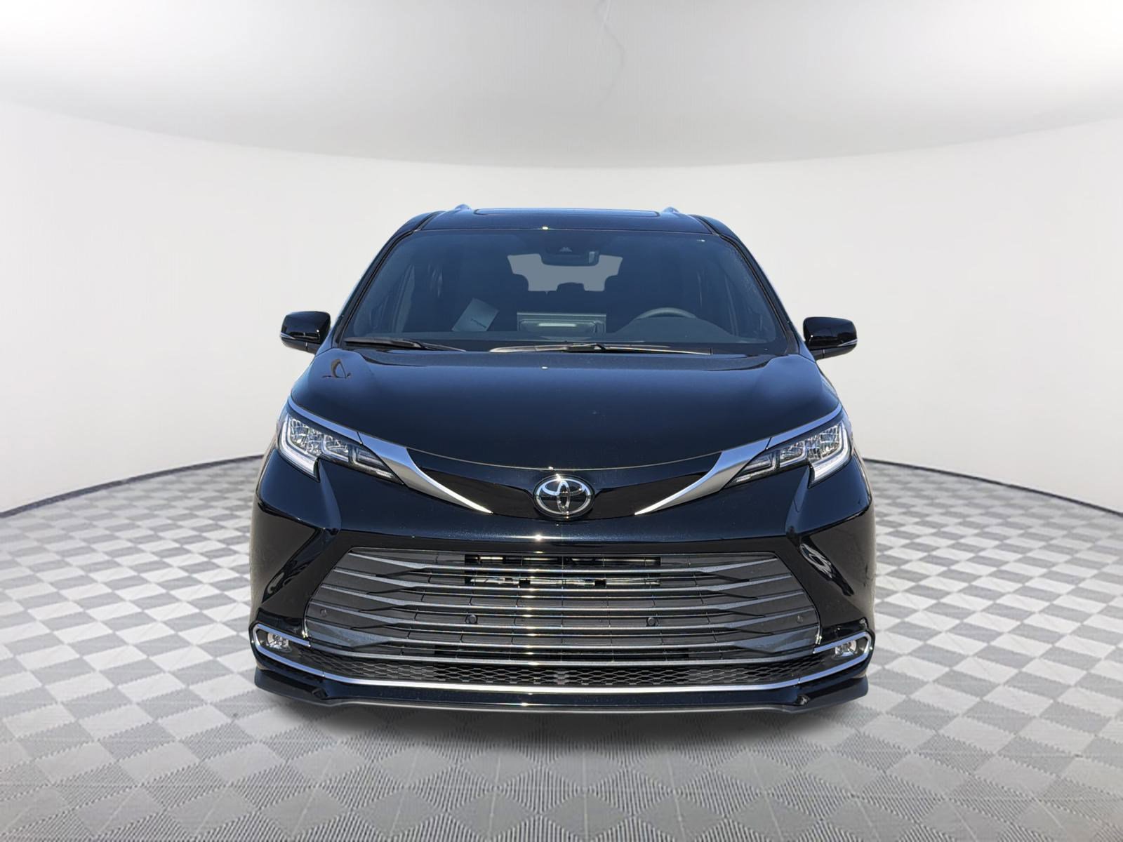 New 2026 Toyota Sienna Limited image 2