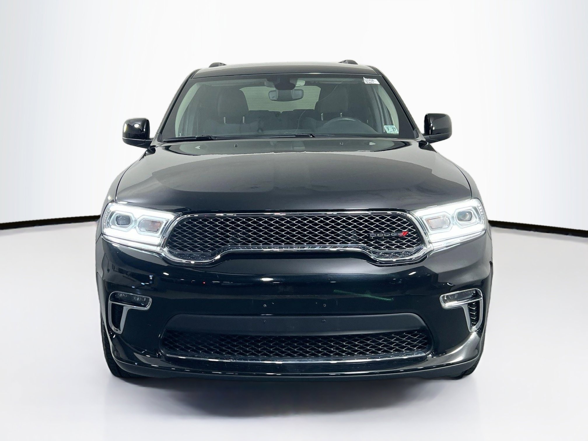 Used 2022 Dodge Durango SXT image 2