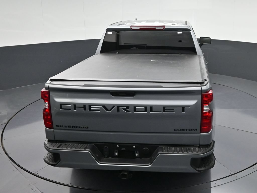 Used 2026 Chevrolet Silverado 1500 Custom w/ Turbomax Blackout Package RWD image 17